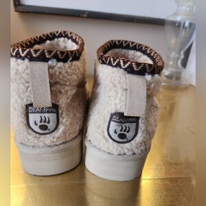 NWOT BearPaw Fleece Style Winter Booties Size 7